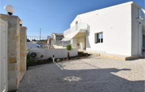 Stunning home in Pozzallo with WiFi and 1 Bedrooms